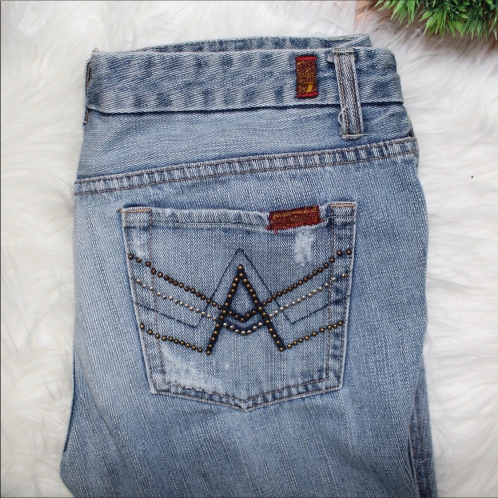 7 For All Mankind Light Wash A Pocket Jeans 31 EUC